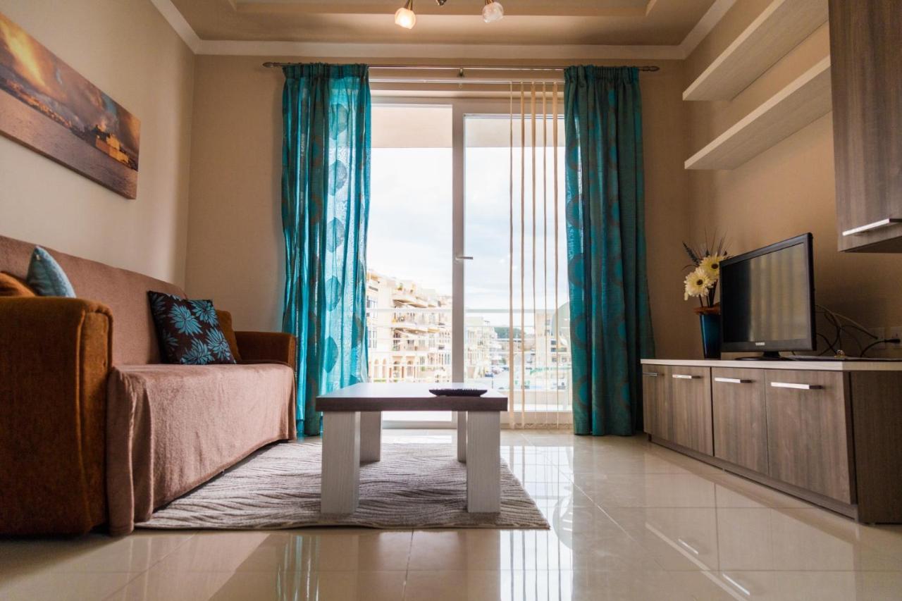 Riviera Holiday Apartments - Seafront - Wifi Marsaskala Eksteriør billede