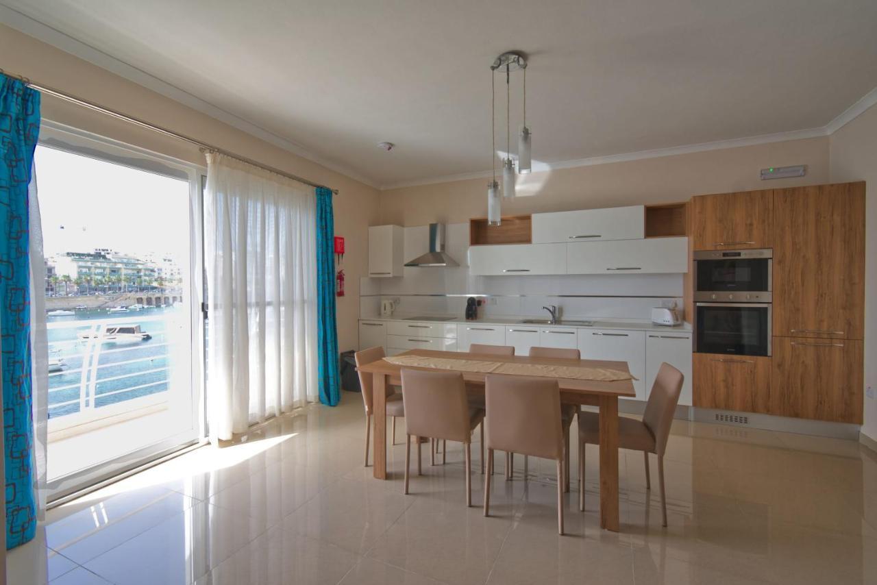 Riviera Holiday Apartments - Seafront - Wifi Marsaskala Eksteriør billede