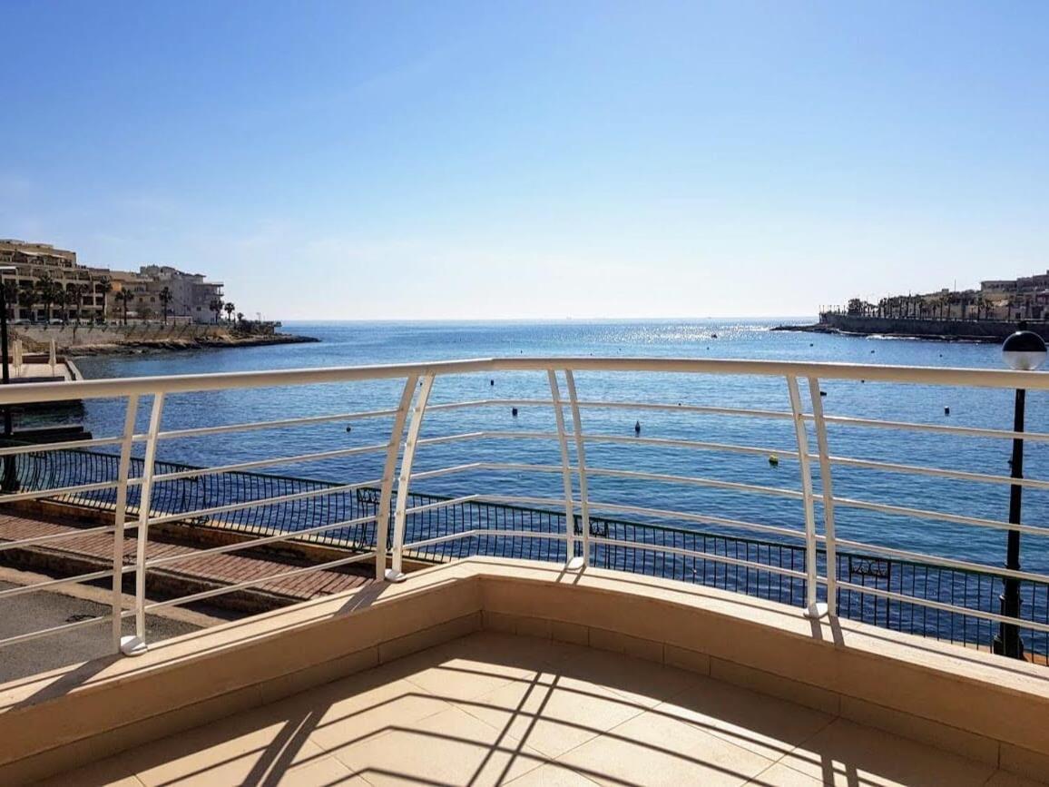 Riviera Holiday Apartments - Seafront - Wifi Marsaskala Værelse billede