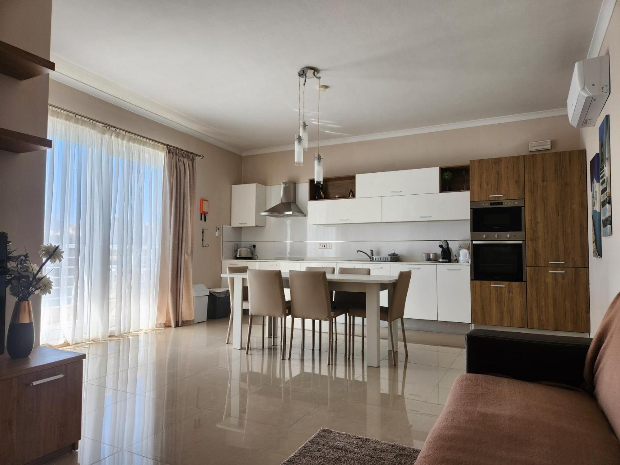 Riviera Holiday Apartments - Seafront - Wifi Marsaskala Eksteriør billede