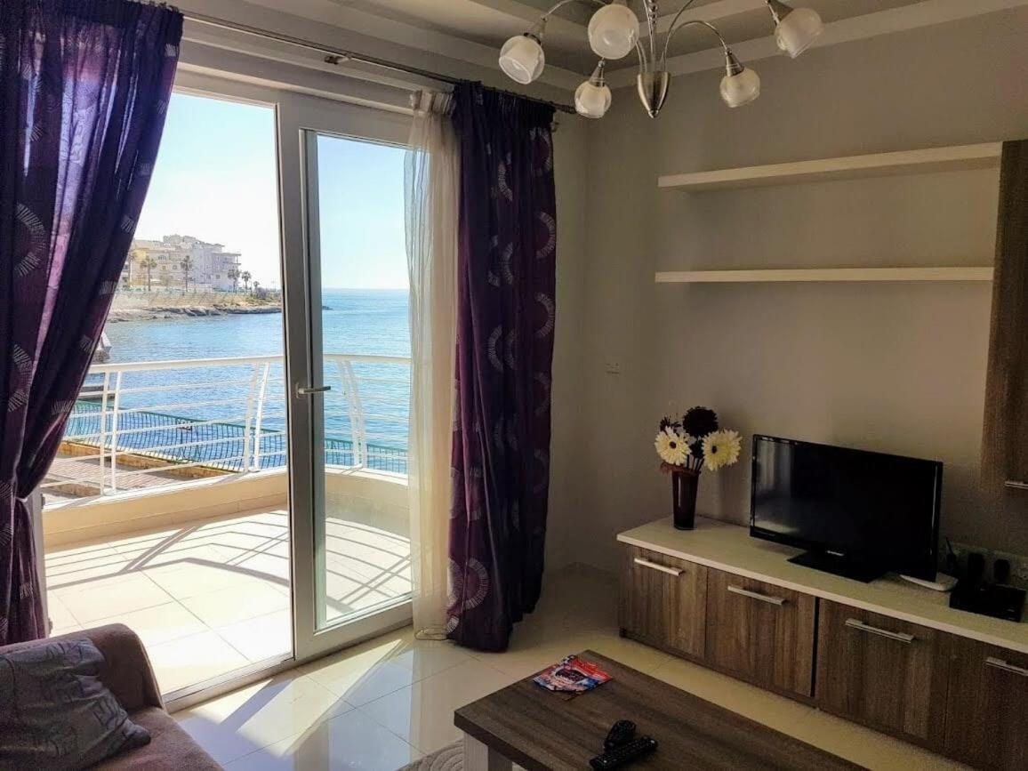 Riviera Holiday Apartments - Seafront - Wifi Marsaskala Værelse billede